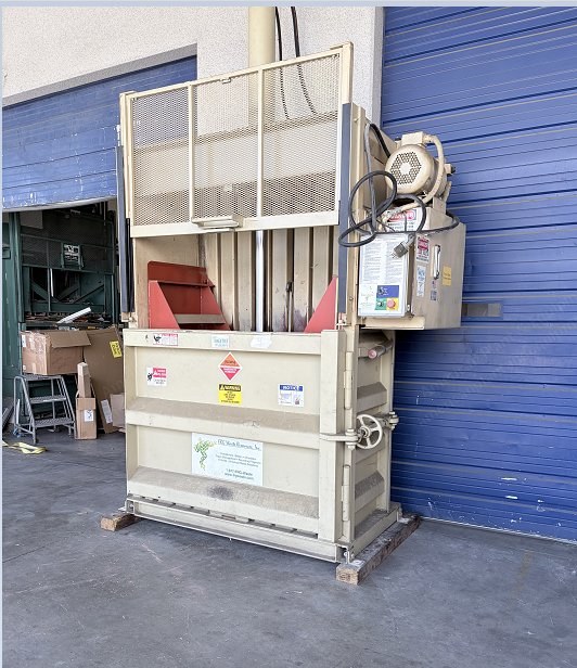 Cram-A-Lot, VB-60-B, 2008, Vertical Hydraulic Baler, 60x30x48 inch Bale Size, 10 HP