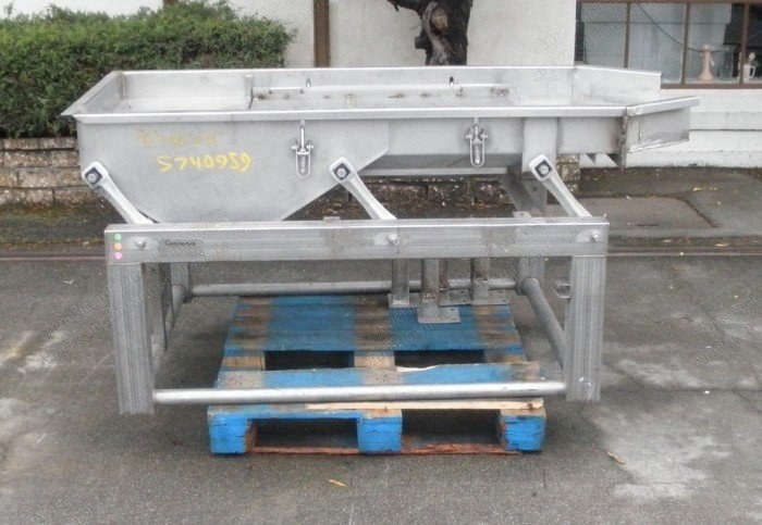 Commercial, Vibratory Conveyor, 30x72 inch, Stainless Steel, Dewatering Screen