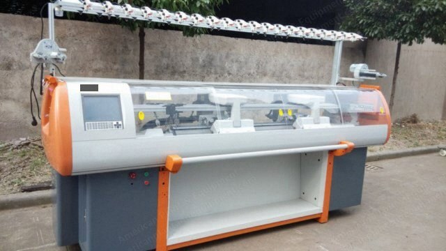 NovaStar, KH115, Flat Knitting Machine, 60 inch Needle Bed, 14G Gauge, 4 System