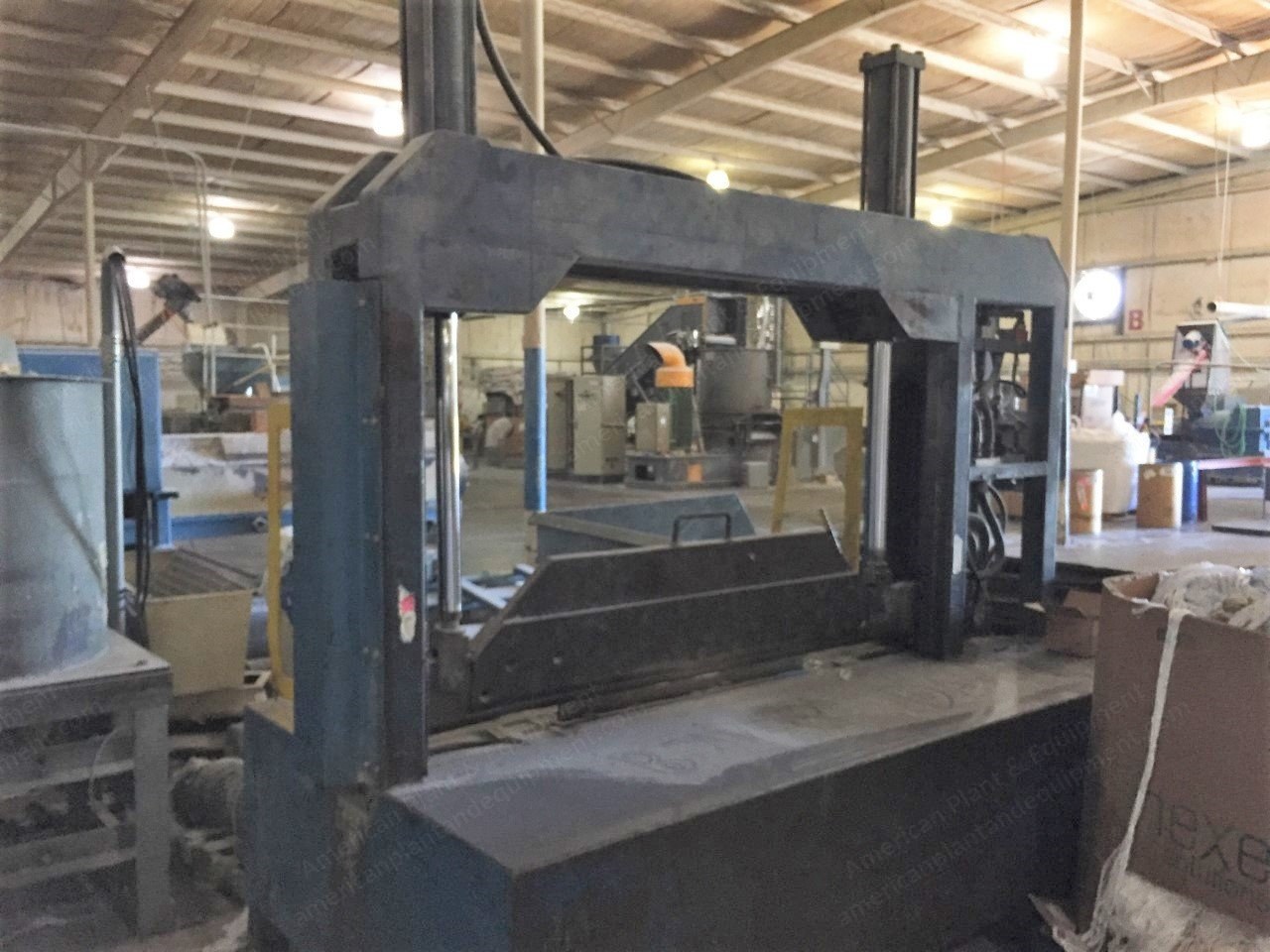 Guillotine, 82" Wide x 30" Tall, 25 HP, 460V