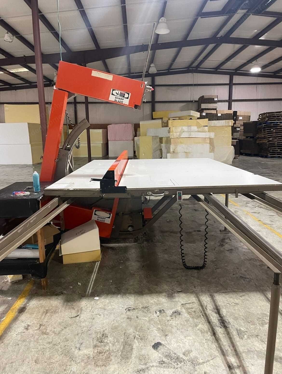 Edge Sweets, A-1, 1989, 136 inch Long Table, 24 inch Cutting Height, Tilt Saw
