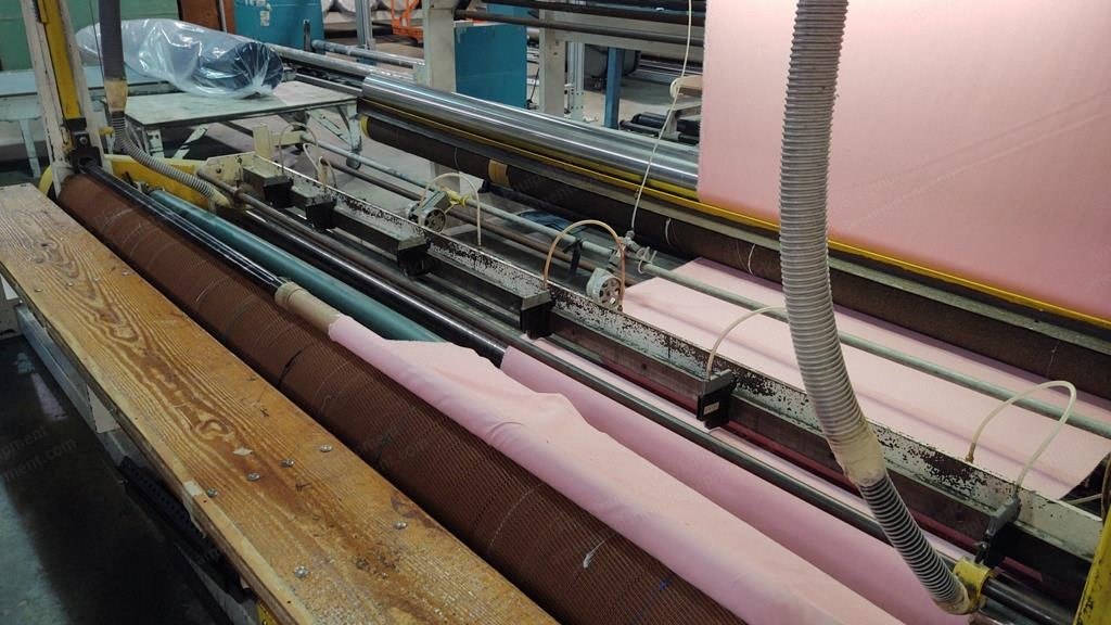 Multi-Blade Slitting Machine, 120" Width, Pneumatic Score Knives, 220V