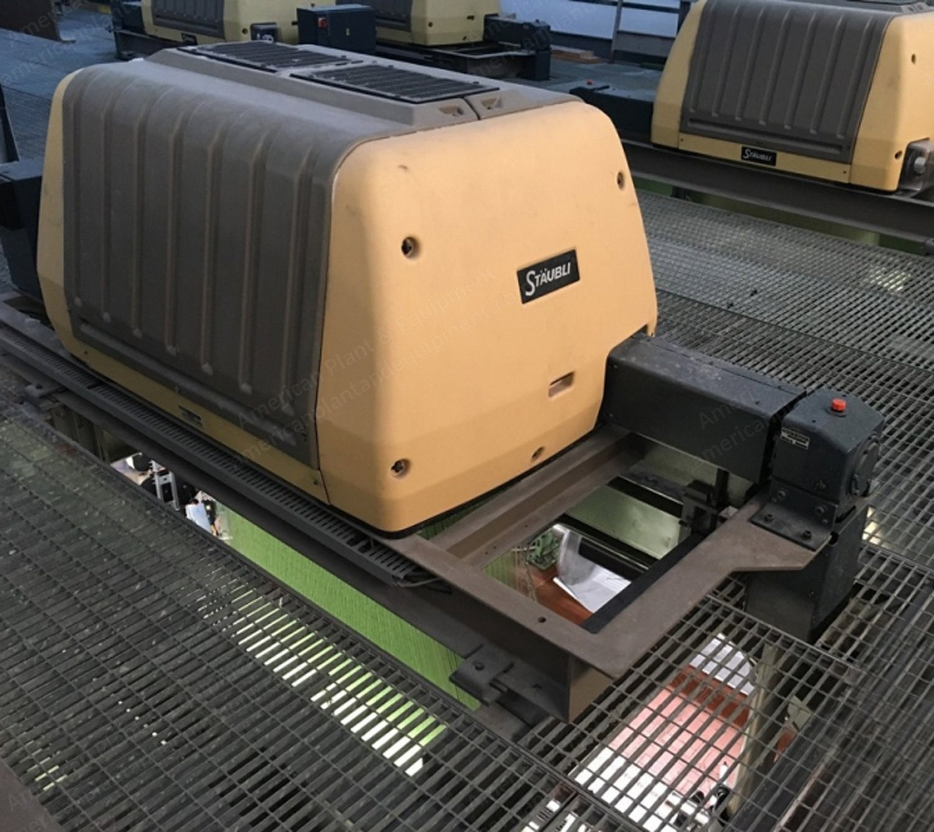 Staubli, CX 870/2688, 2004, 2400 Hooks, JC5 Controller