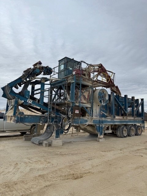 Pioneer, 3042, Portable Jaw Crushing Plant, 150 HP, 30x42 in, 3-Axle Carrier