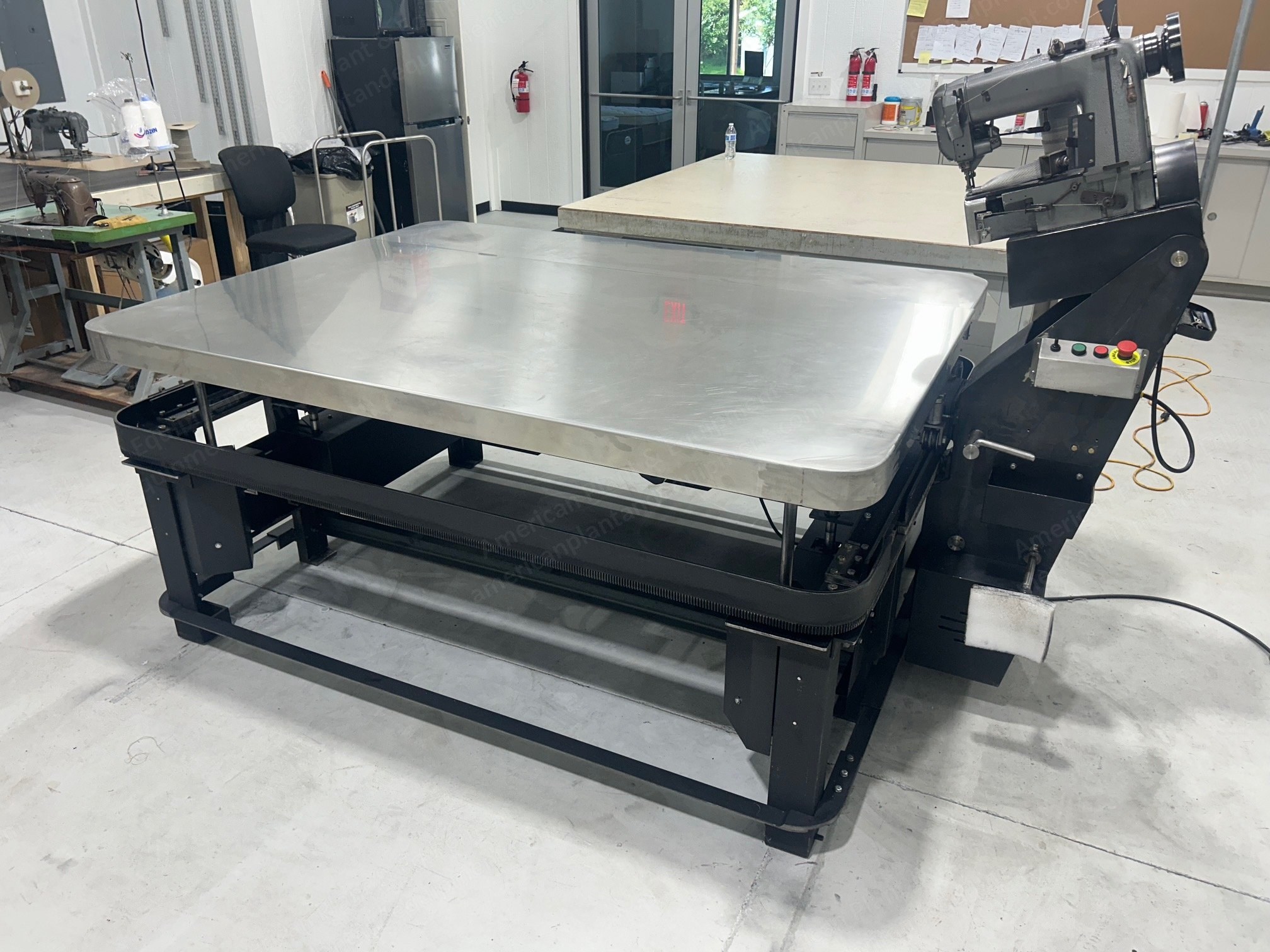 Tape Edge Machine, Expandable Table, 54x80 inch to King Size