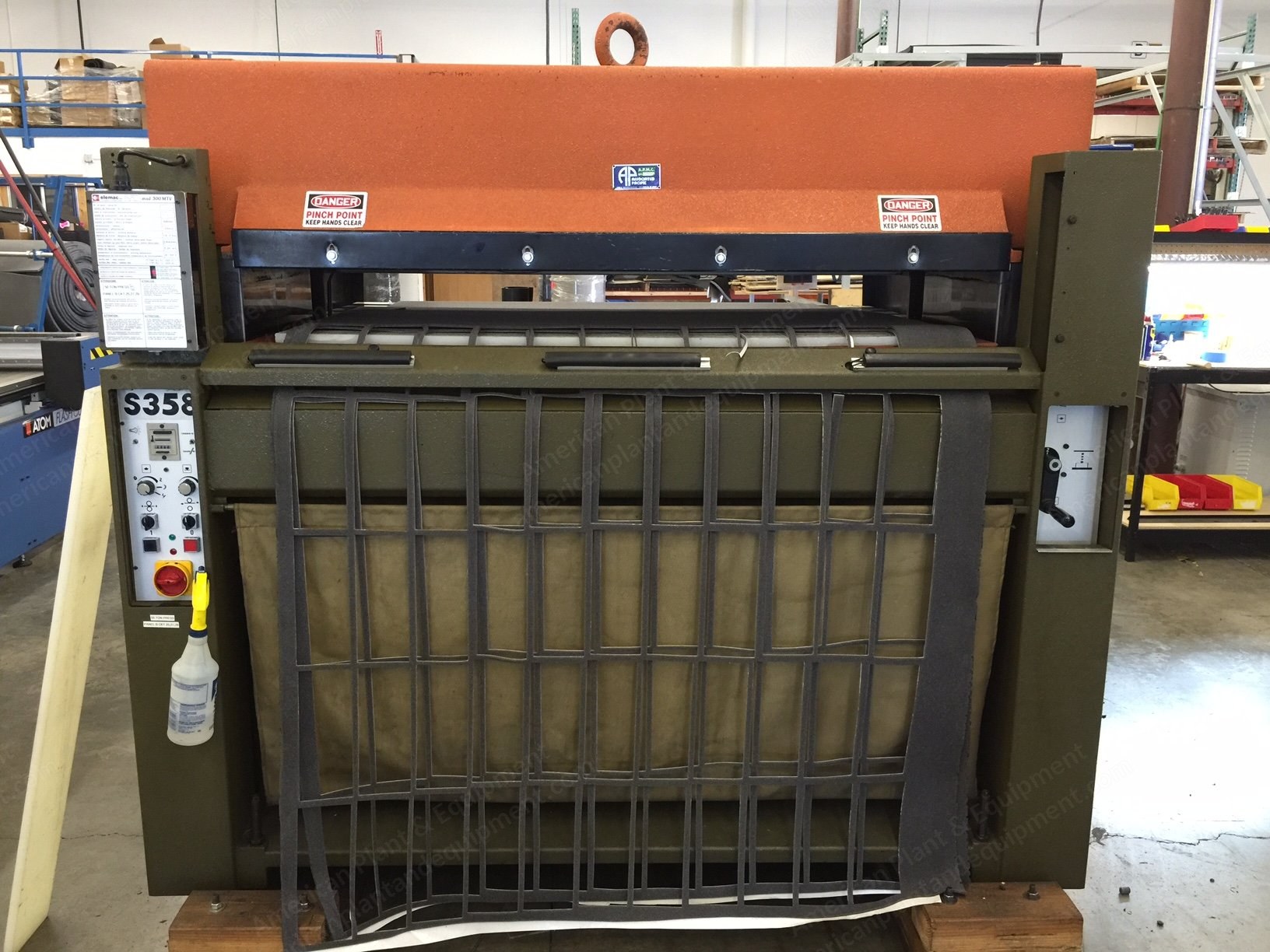 Atom, S358, Hydraulic Full Head Press, 55 Tons, 800x1600mm Cutting Area