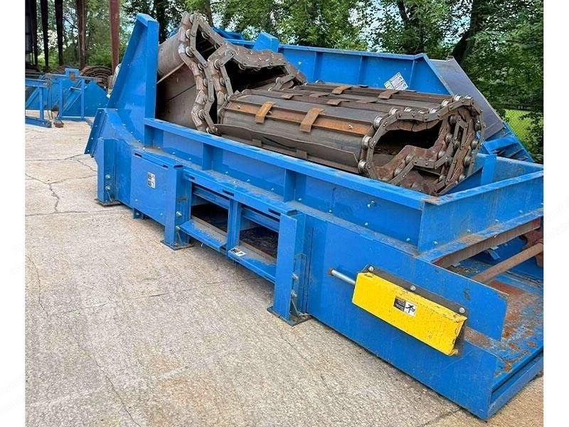 Balewulf, 4560-HB, Closed Door Baler, 30 HP, 30x60x48 inch Bale Size, Steel Belt Feed Conveyor