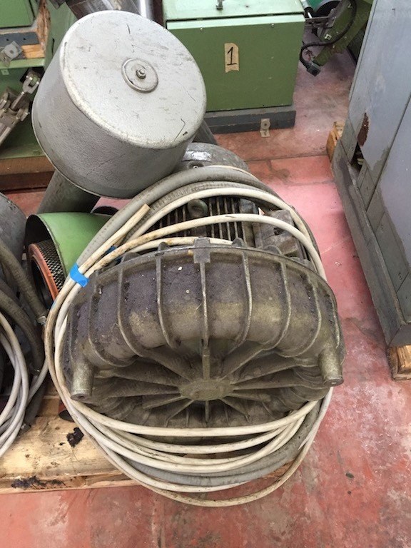 Selvedge Vacuum Pumps for Stenter