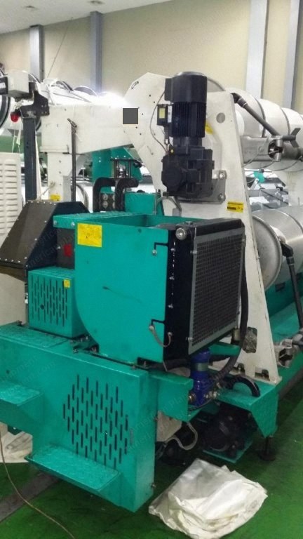 Karl Mayer, HKS-2, 2006, 218" Working Width, 28 E Gauge