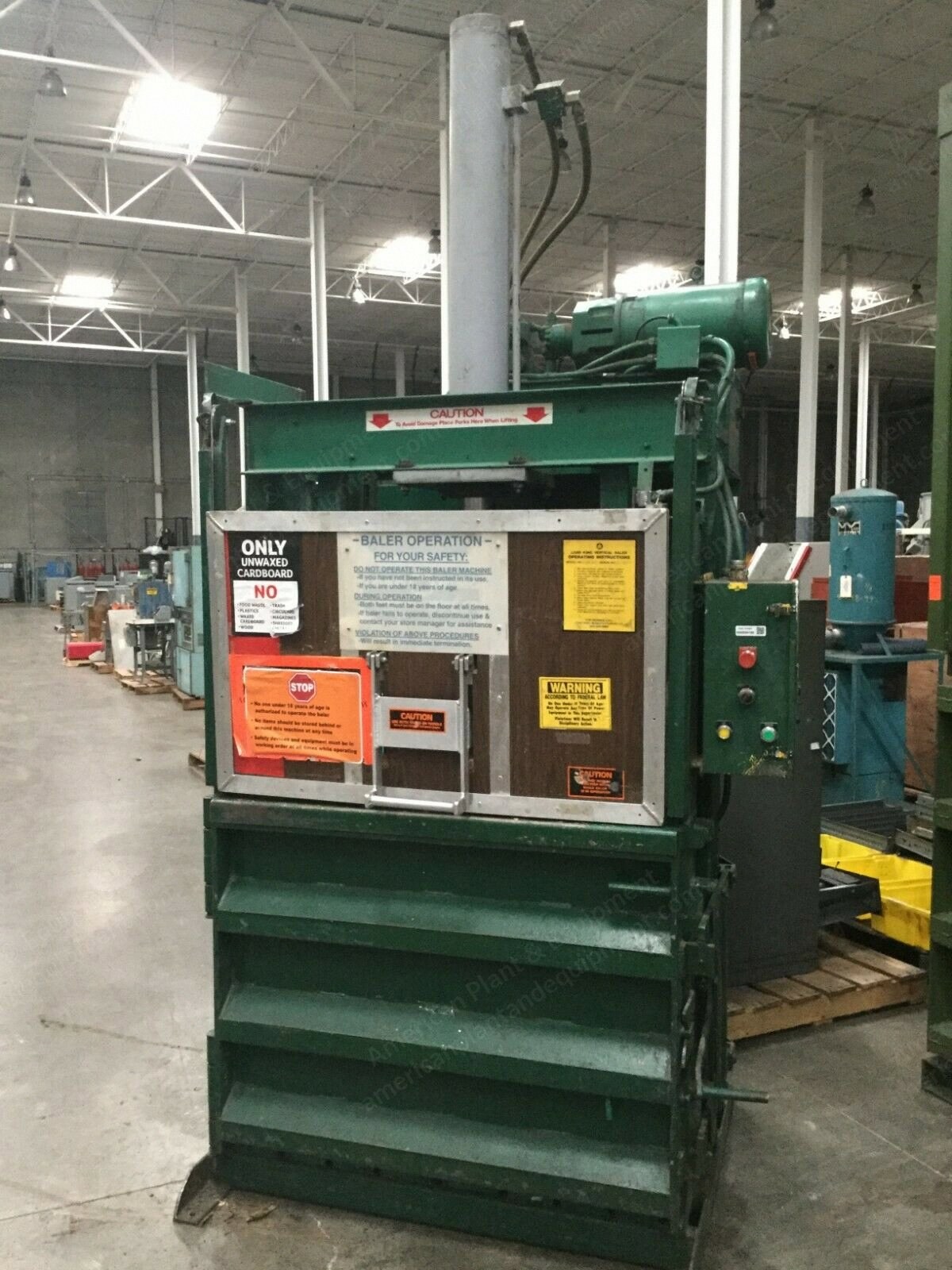 Load King, V4830, Vertical Baler, 30x48in Bale Size, 3-Phase