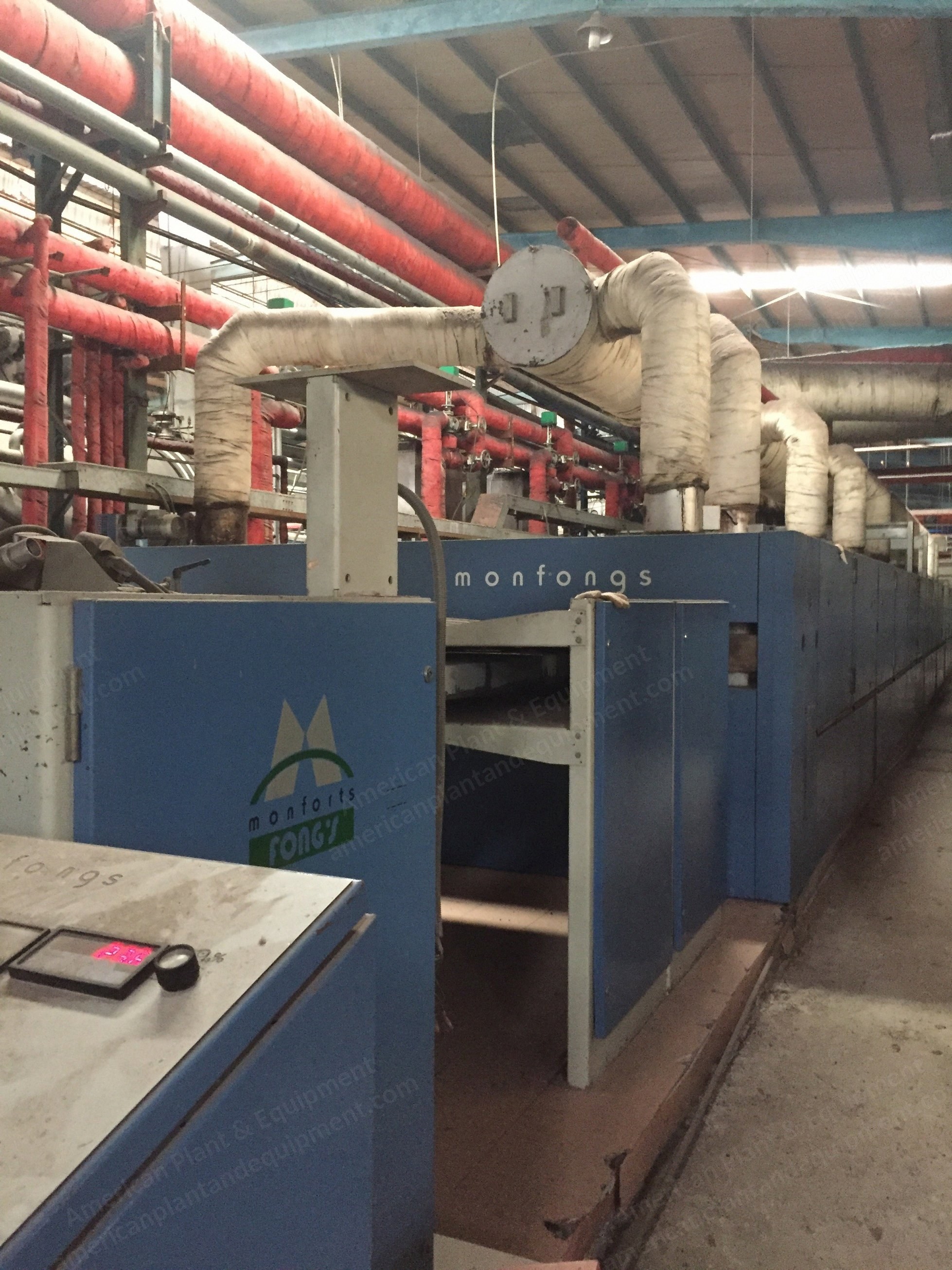 Monfongs Stenter, 2008, 2600mm Working Width, 8 Chambers, Oil Heated, Pin Chain