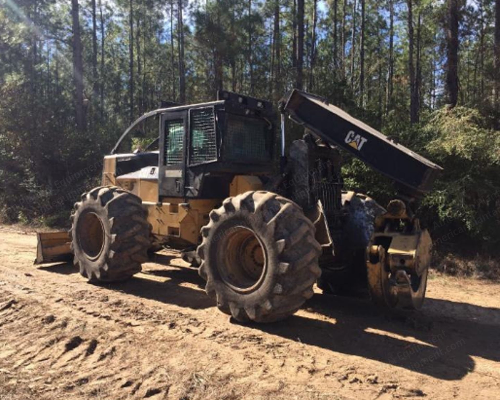 Caterpillar, 525C, 2007, Log Skidder, Dual Arch Grapple with Winch, 10750 Hours