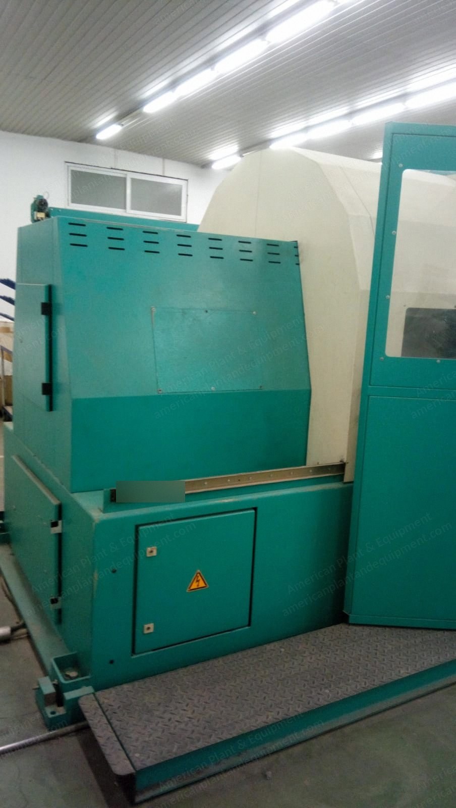 Karl Mayer, GOM 16, 2004, 21m x 12 Warp Beam, 8000 Ends, Max Speed 800 m/min, 16 Packages