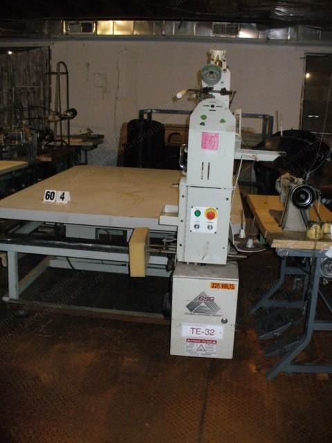 Spuhl Anderson, Tape Edge Machine, 81.5x62 inch Table, Pfaff 5625 Sewing Head