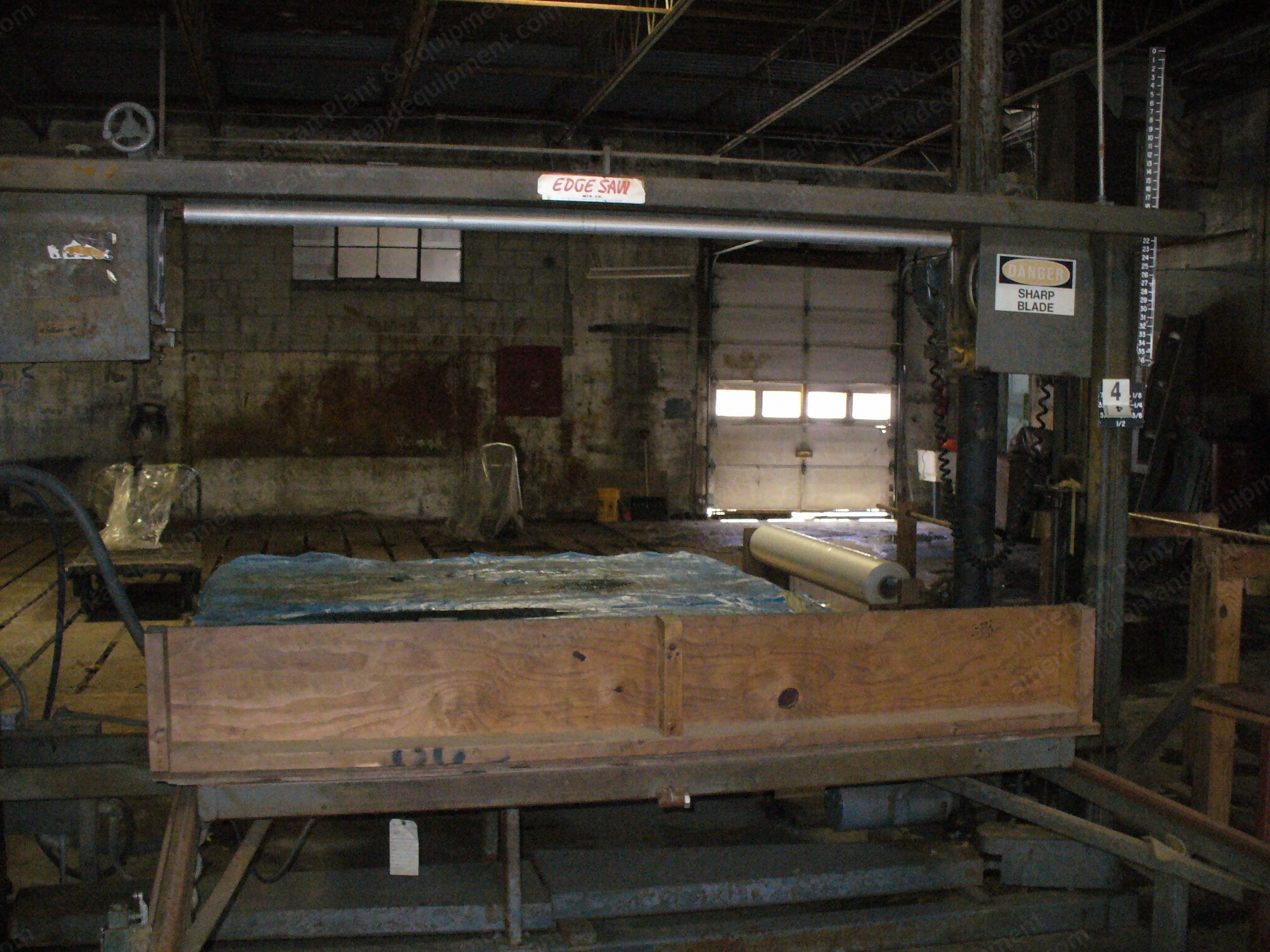 Edge Sweets, 10-84, Horizontal Slitter, 84 3/4" Blade Cutting Width, 7' x 10'8" Table