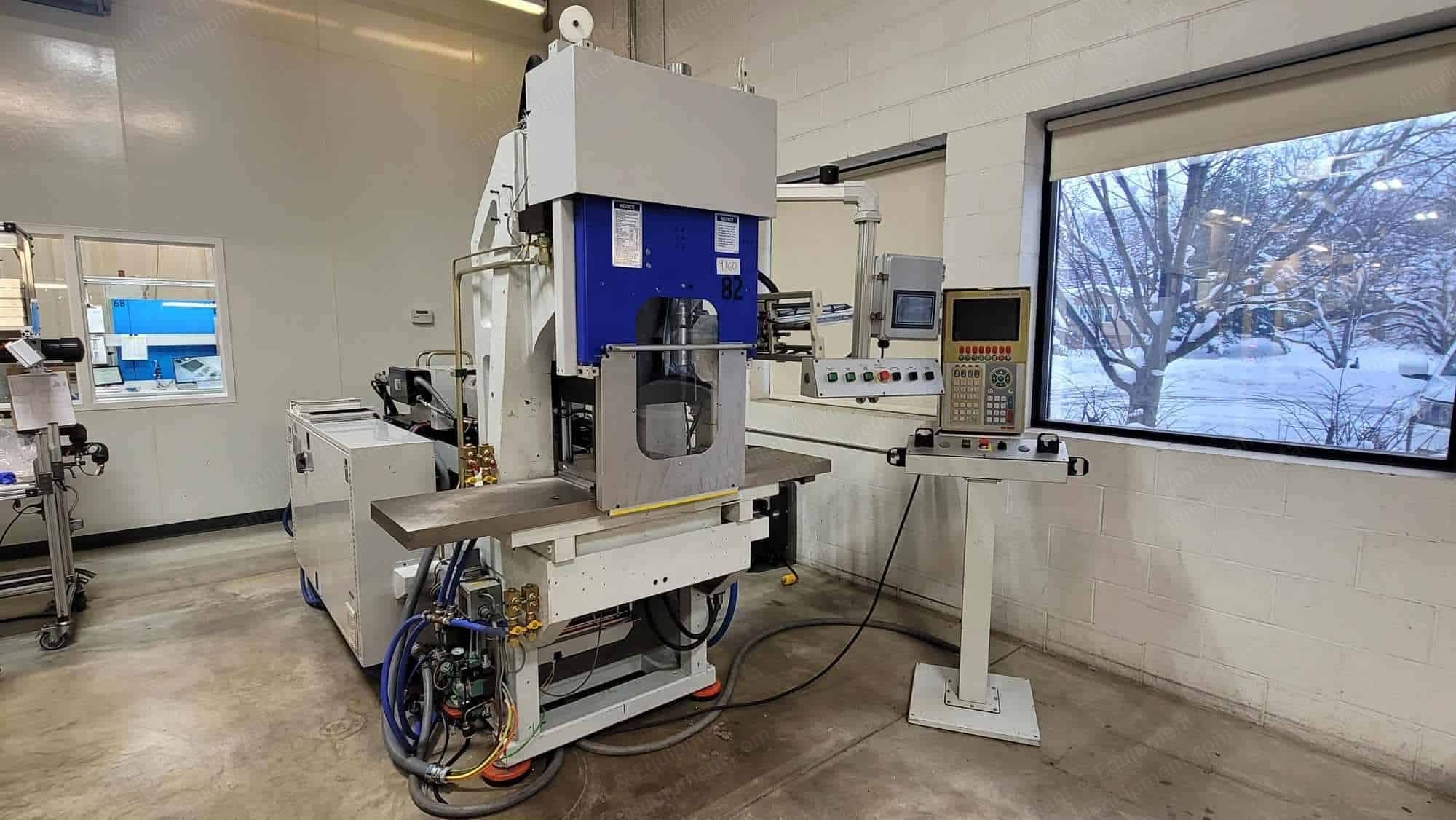 Newbury, V3-80RS, 2006, Vertical Injection Molding Machine, 80 Ton, 48 in Rotary Table