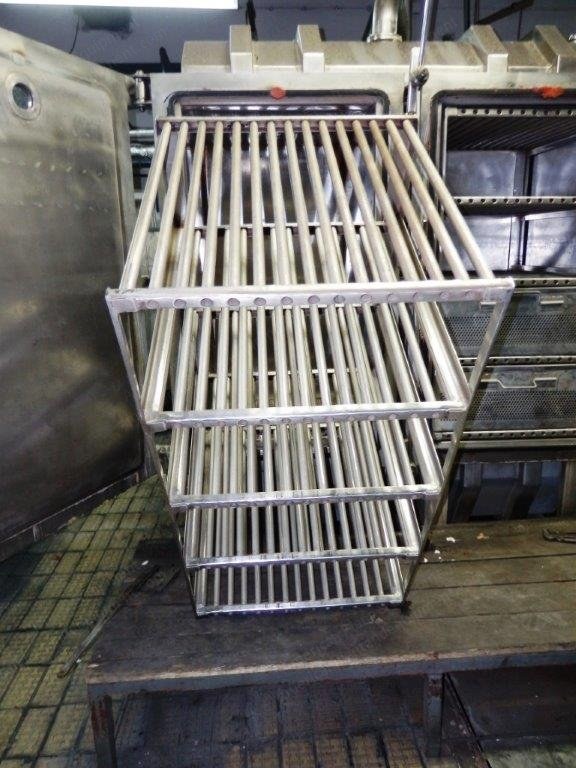 Drawer and Chamber-Shelf Dyeing Machines, 1999/2000, 100 kg and 50 kg Capacity, For Stockings