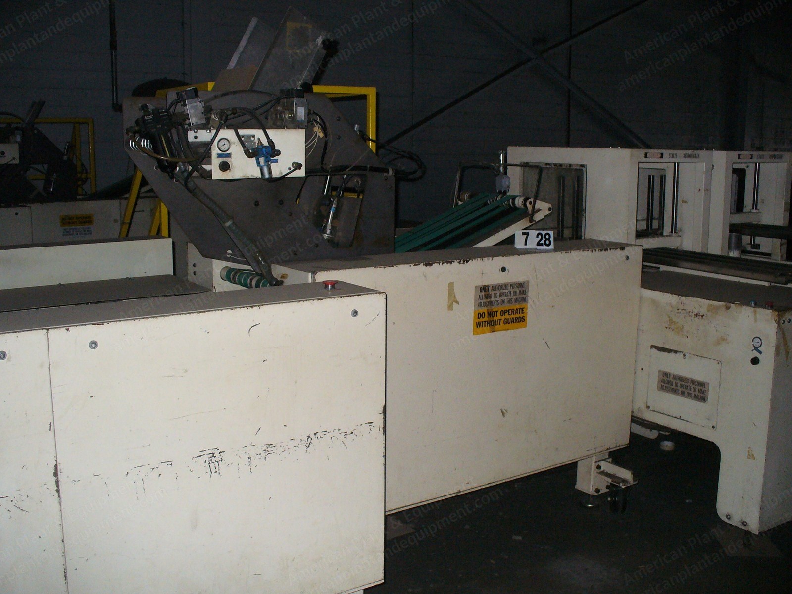 Hitex, 100143 & 12052, Semiautomatic Fitted Sheet Folders and Automatic Flat Sheet Folder