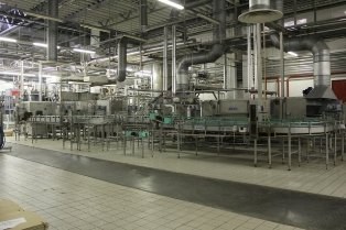 KHS Can Filling Line, 2002, 52,000 Cans per Hour, 0.33L and 0.50L Aluminum Cans