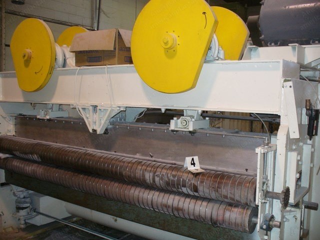 Hunter, Needle Loom, 105" (2667mm) Working Width, 9 Needles per Square Inch