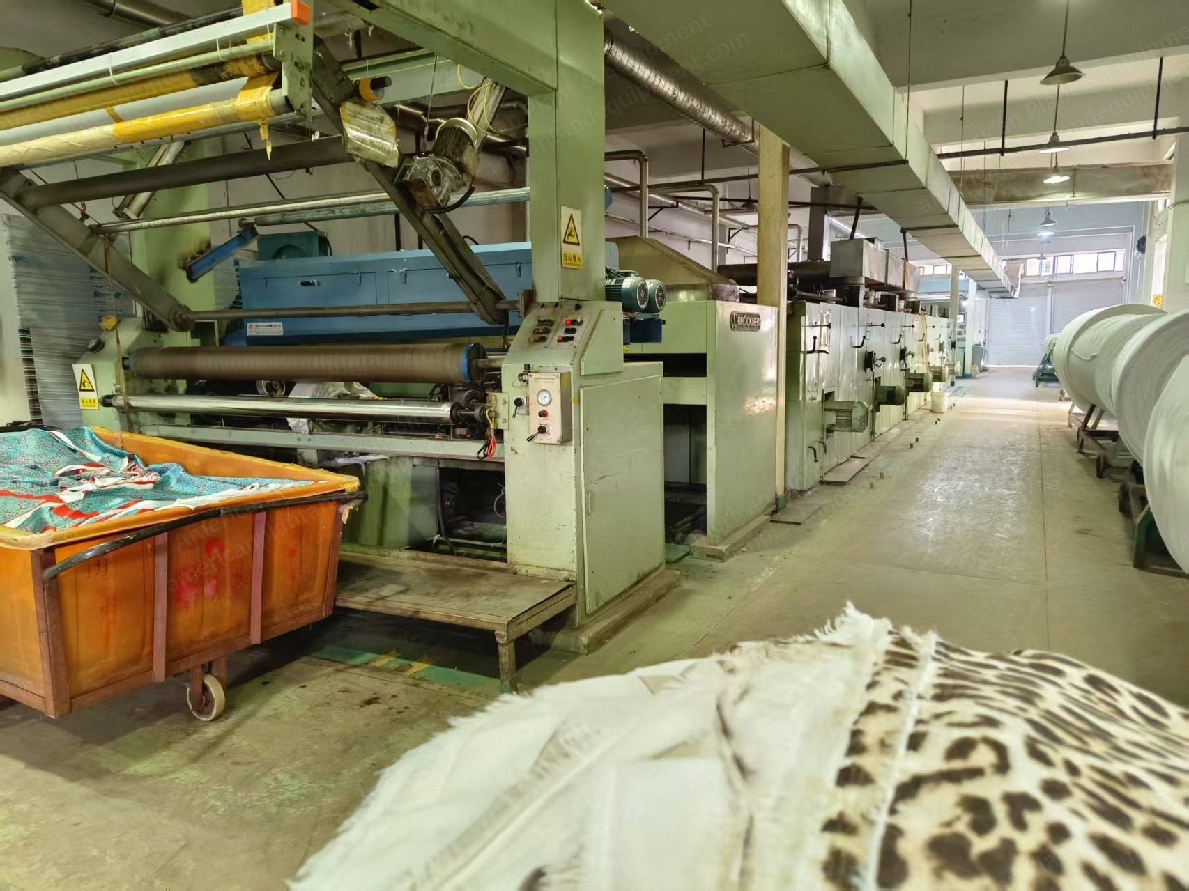 Bruckner, 2006, 2600mm Width, 5 Chambers, Gas Heated, Vertical Pin Chain Stenter