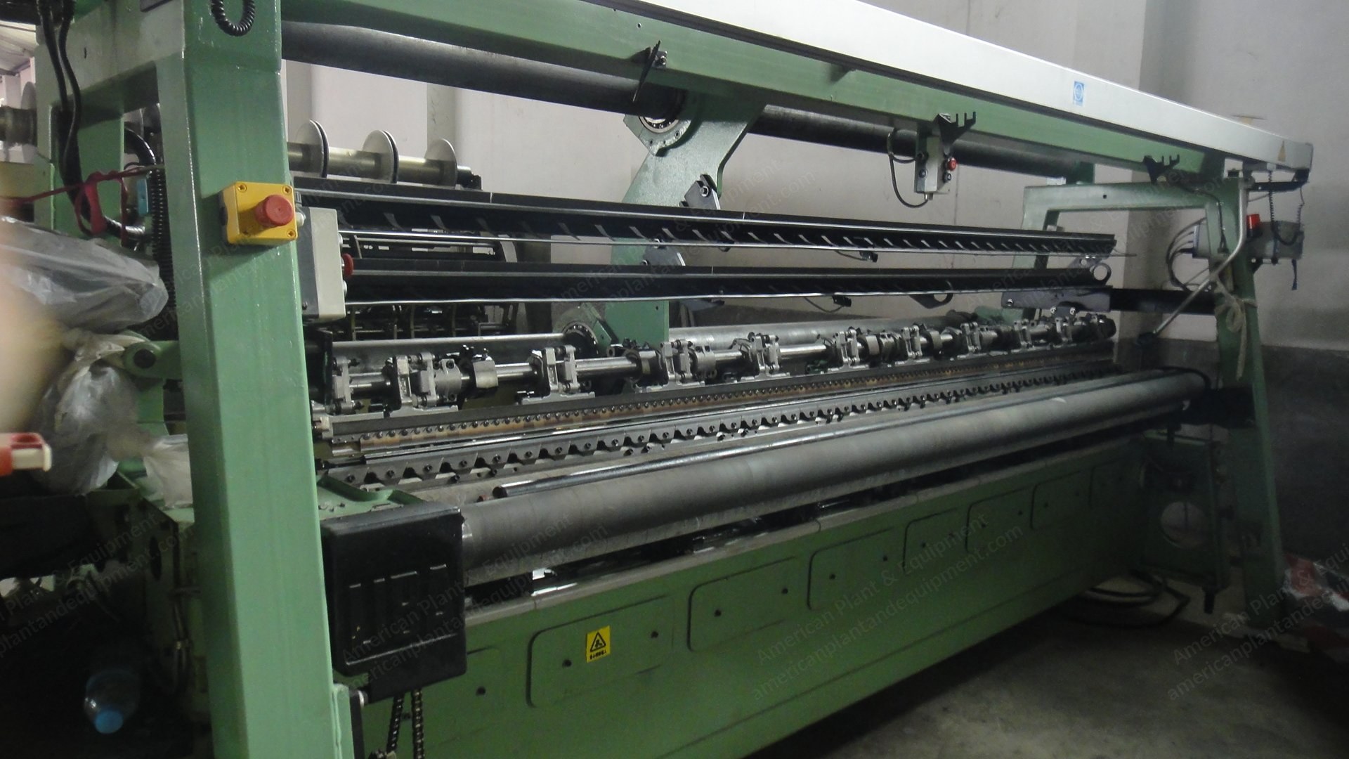 NovaStar, Tricot And Raschel Knitting Machinery, Multiple Models, 3200-4318mm Width, E6-E36 Gauge
