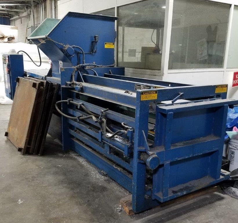 Balemaster, Horizontal Baler, 900 to 1200 lb Bales