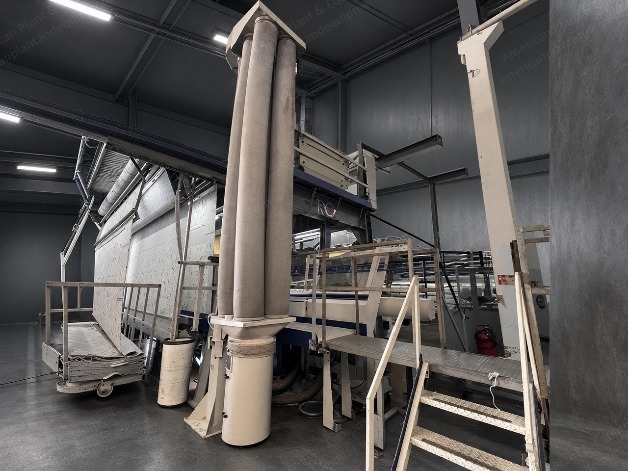 Van de Wiele, RCI03, 2014, Face-to-Face Carpet Loom, 5 m (197 in) Width, 8 Colors, Reed 480, 2 Jacquards, with Spare Parts