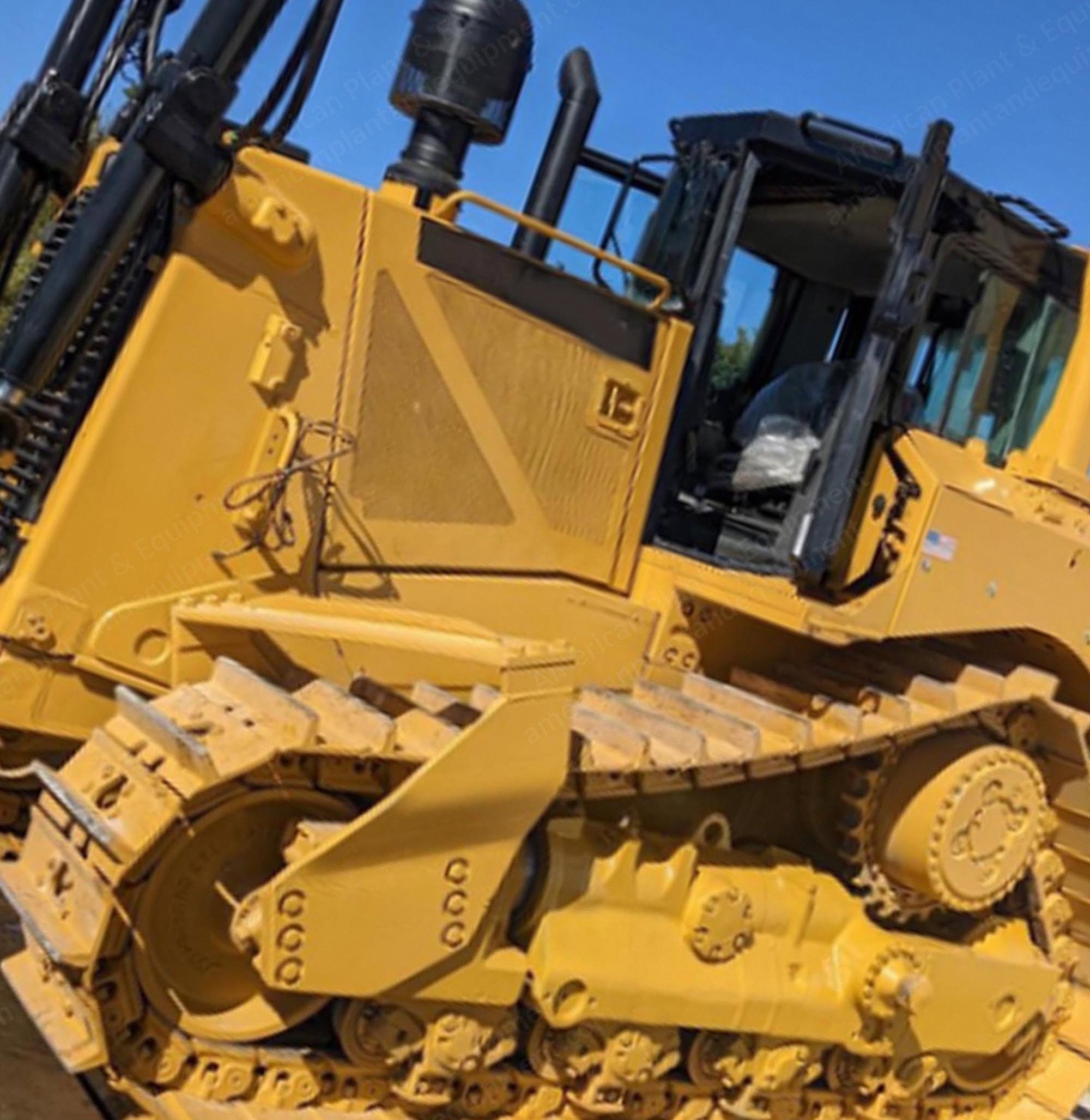 Caterpillar, D8T, Crawler Dozer