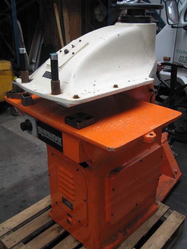 Sandt, Hydraulic Sample Cutting Press, 1982