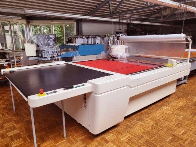 Lectra, Vector 2500 V2, 1998, Automatic Fabric Cutting Machine