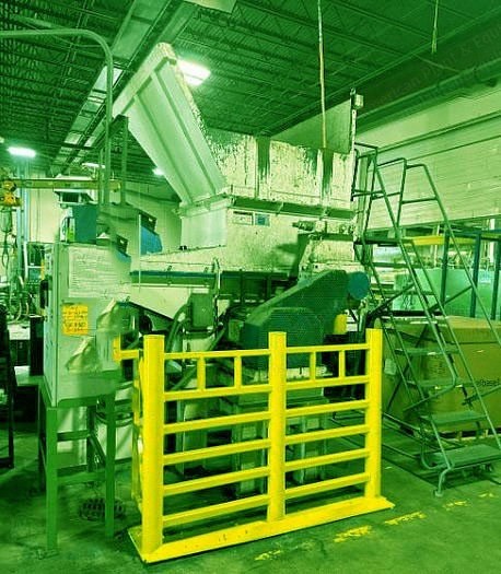 Vecoplan, RG 42/30 SWU, 2005, 30HP, 42x48 inch Throat, 24 Blades