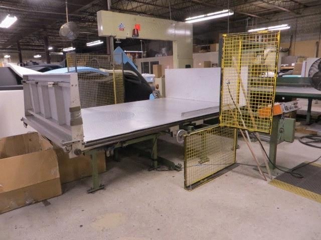 Albrecht Baumer, IS/M, 1980, Vertical Automatic Saw, 48 inch Max Vertical Cut, Dual 65x90 inch Aluminum Tables