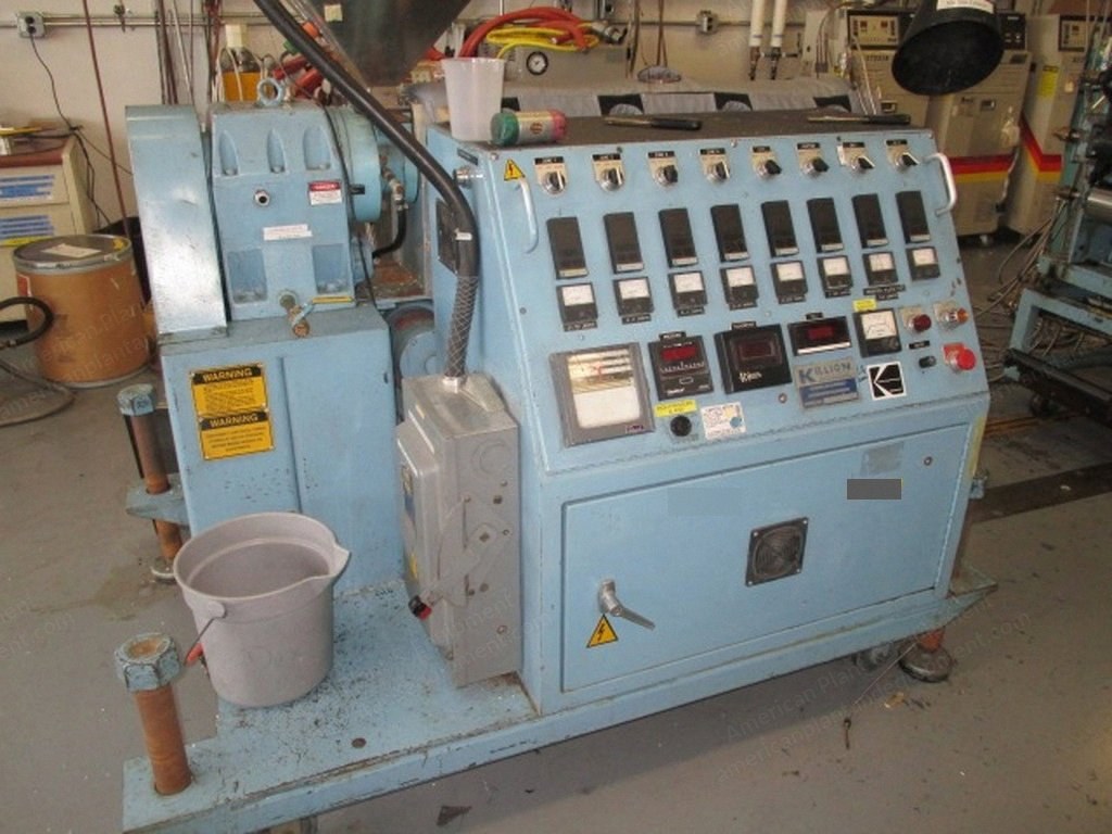 Killion, Lab Size Sheetline, 1.5" Extruder, 30/1 L/D, 8" Sheet Die, 3-Roll Sheet Stack