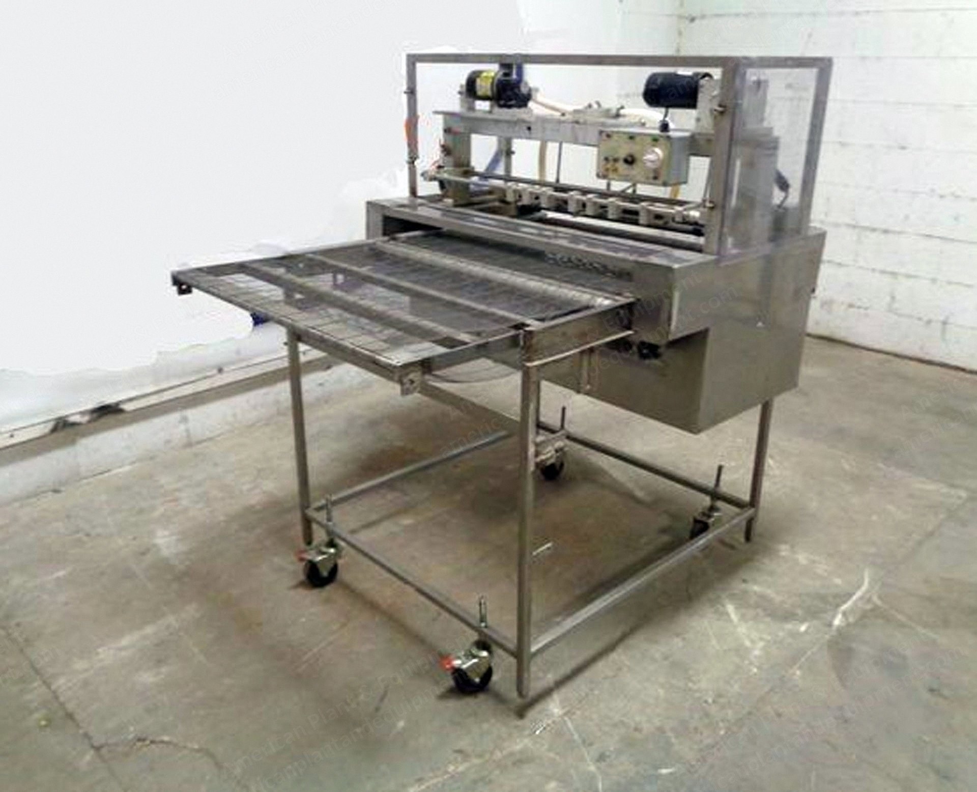 Woody, 32 Inch Chocolate Stringer, 32" Conveyor Width, Stainless Steel, 60Hz