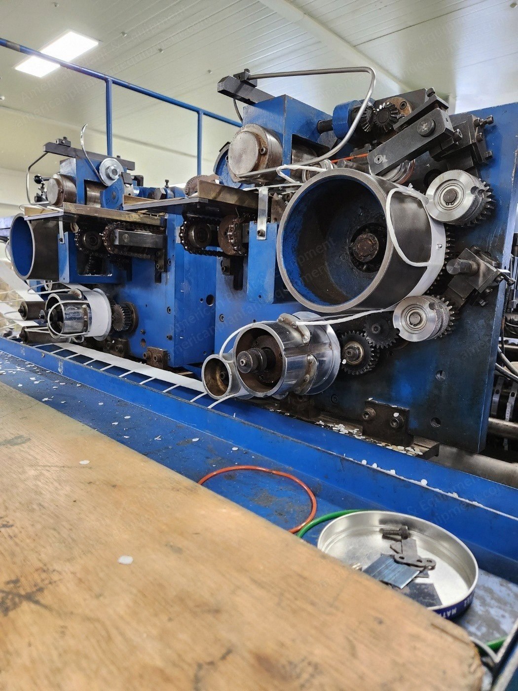 Newlong, 335T-MII-305THD, 2003, Sheet Feed, Twisted Handle Unit