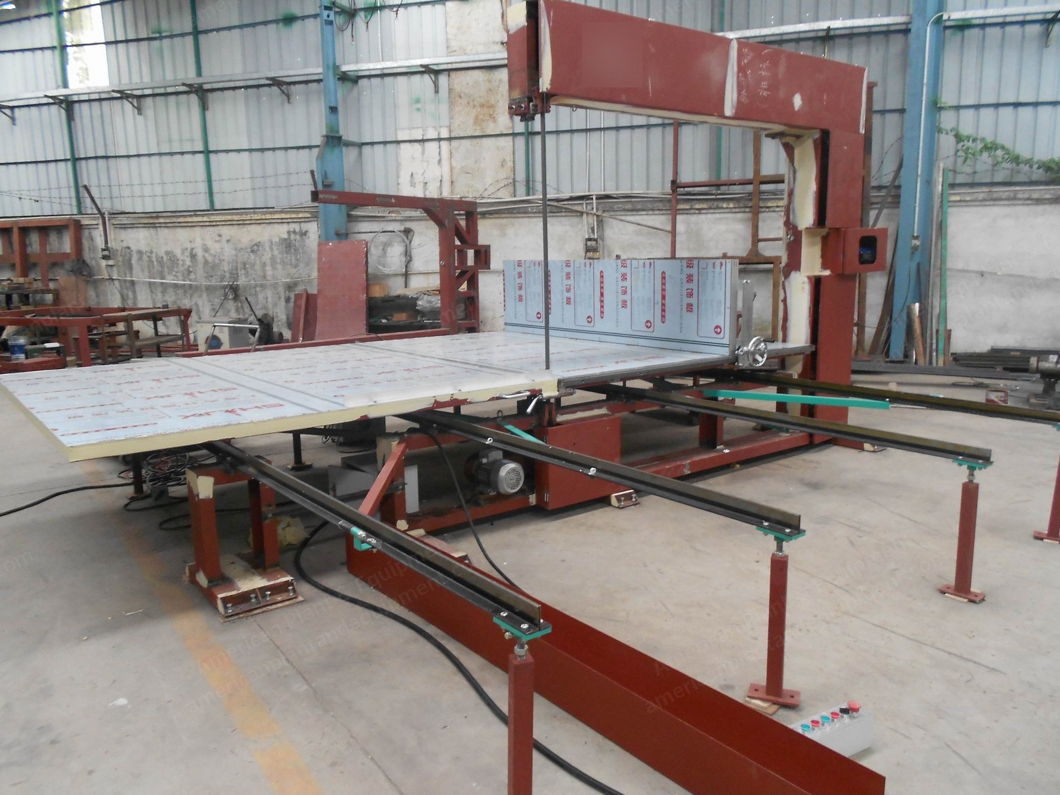 NovaStar, FN455, Vertical Foam Cutting Machine, 60" Cutting Height, 1720x3500mm Worktable