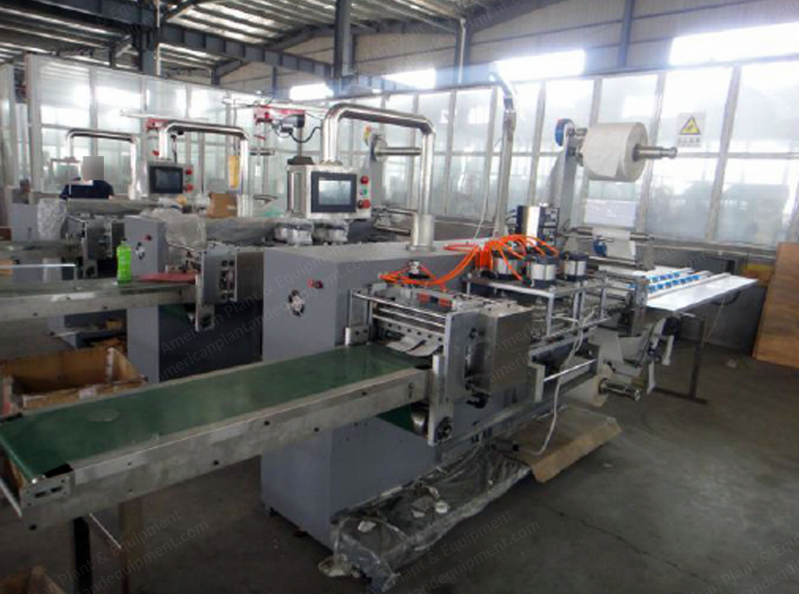 NovaStar, 4 Side Seal Gauze Swab Packing Machine, New, Max Mold Size 290x560mm, 160 to 200 Pouch/min