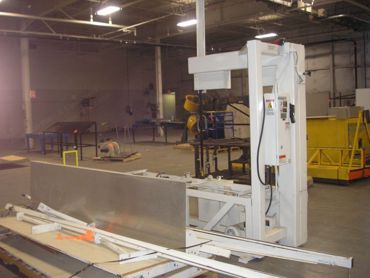 Edge Sweets, CL-2, 2007, Vertical Foam Saw, 7 Foot Tables