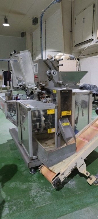 Carugil, CWL-600 Omnia, 2010, Ball Lollipop Bunch Wrapping Machine, 25mm Diameter, 600 Pieces Per Minute