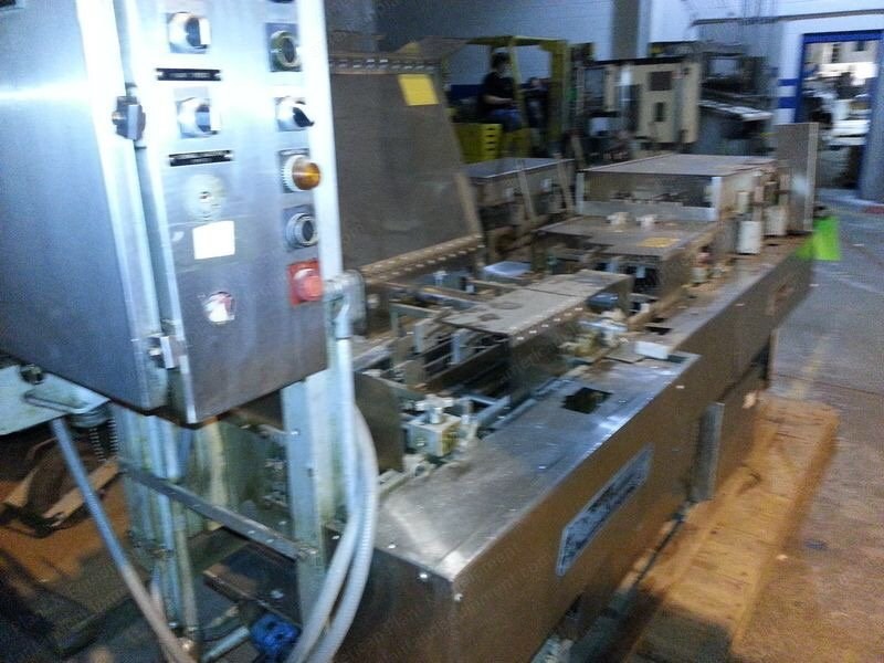 Peters, PT-22, Rebuilt Sandwiching Machine, with Auto Tray Loader, 4 Row, 2 Cream Tanks