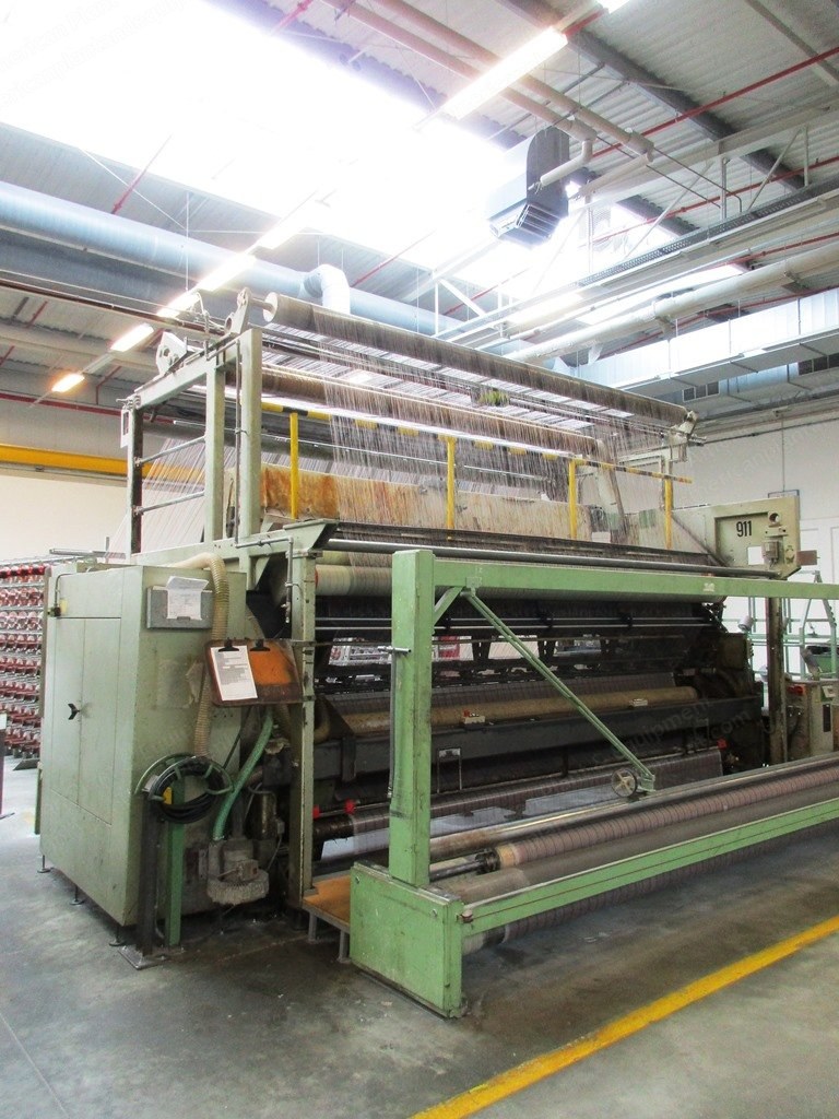 Karl Mayer, RS3MSU-N and RS1MSU-N, 1988 to 1993, 4200mm and 5200mm Width, 14 Needle Fineness, For Carpet Backing