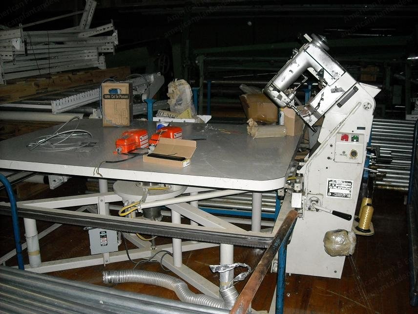 Singer, 100SNMV HS, 2002, Tape Edge Machine, Full Size Table, Undercurrent