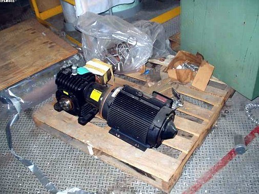 Hills, Bi-Component Spinning Machine, 2001, Two 1.5" Extruders, 8 Threadlines, FDY Processing