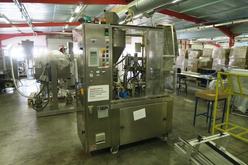 Comadis, 3 C155/C46/93, 1993, Plastic Tube Filler, 10mm to 50mm Tube Diameter, 2ml to 250ml Filling Volume, 90 Tubes/Min