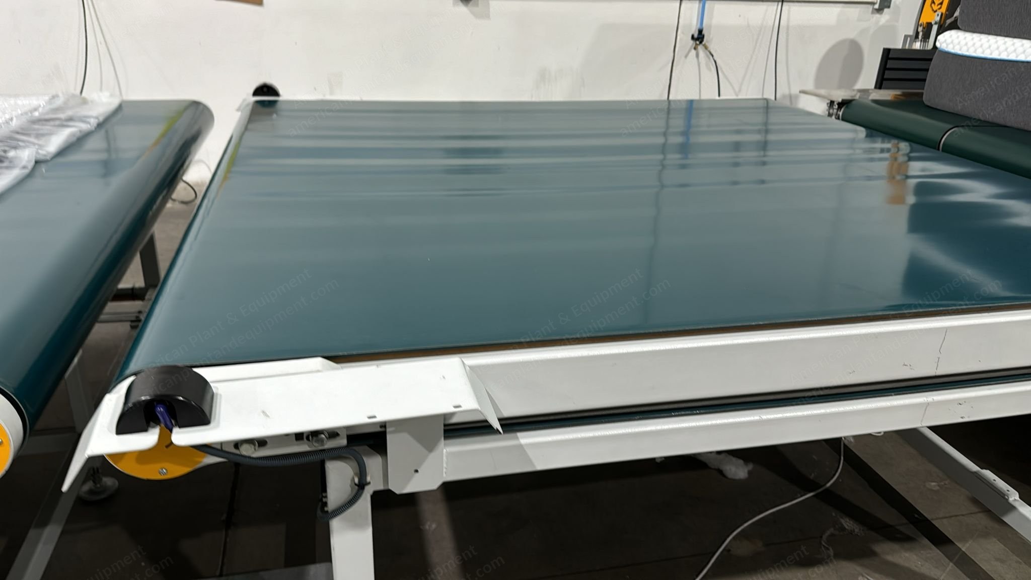 Electrotek, ELTK-LC2300, 2022, Motorized Belt Conveyor, 87 Inch Working Width, 2 kW