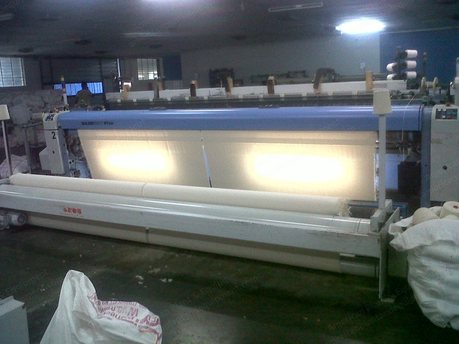 Sulzer, P7300 RR, 2004, Projectile Weaving Loom, 3900mm Width, Cam Motion, 350 RPM