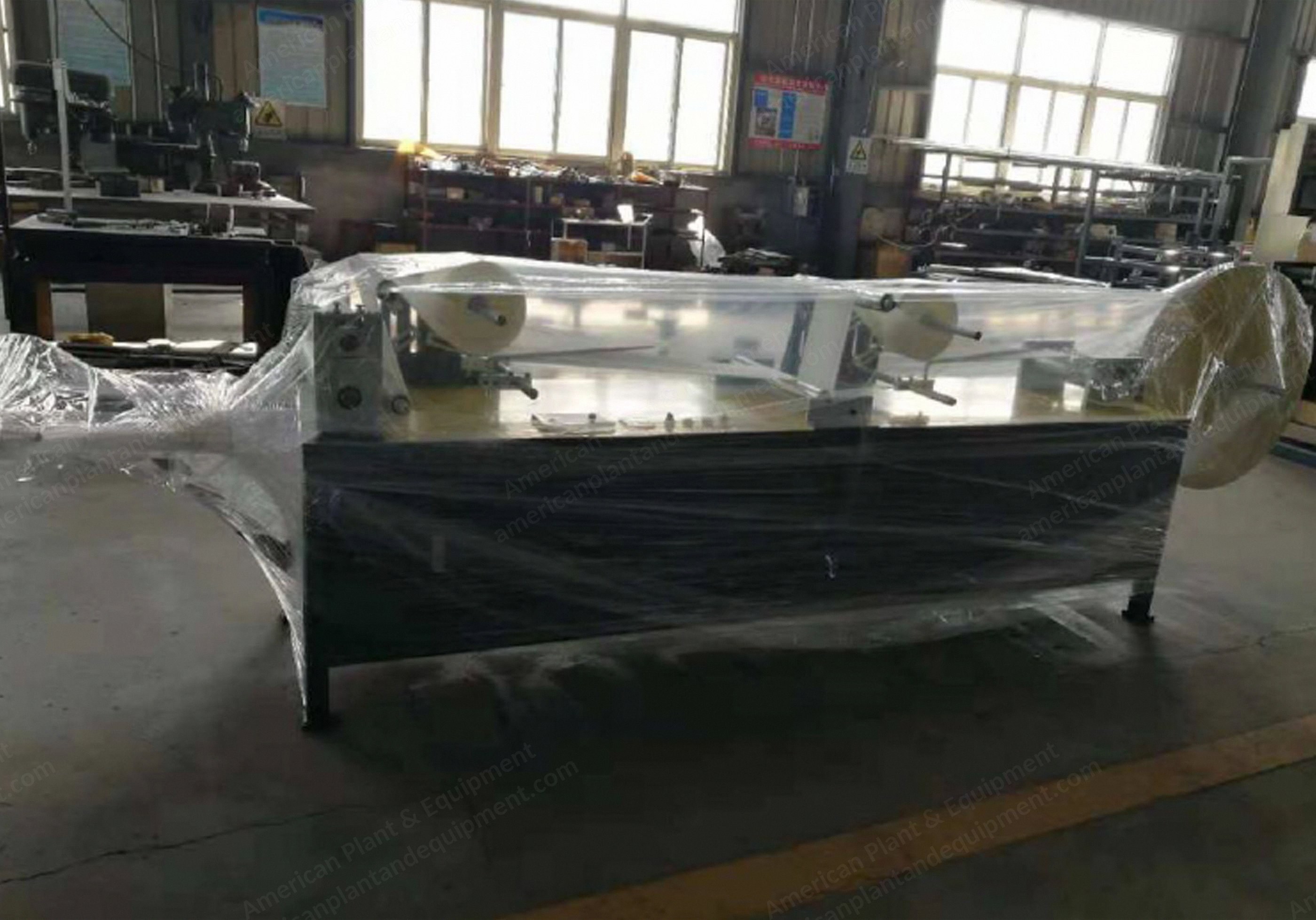 NovaStar, GB135, Gauze Pre-Folding and X-Ray Detectable Thread Attaching Machine, 100-600mm Width, 2-4 Ply, 60-80 m/min