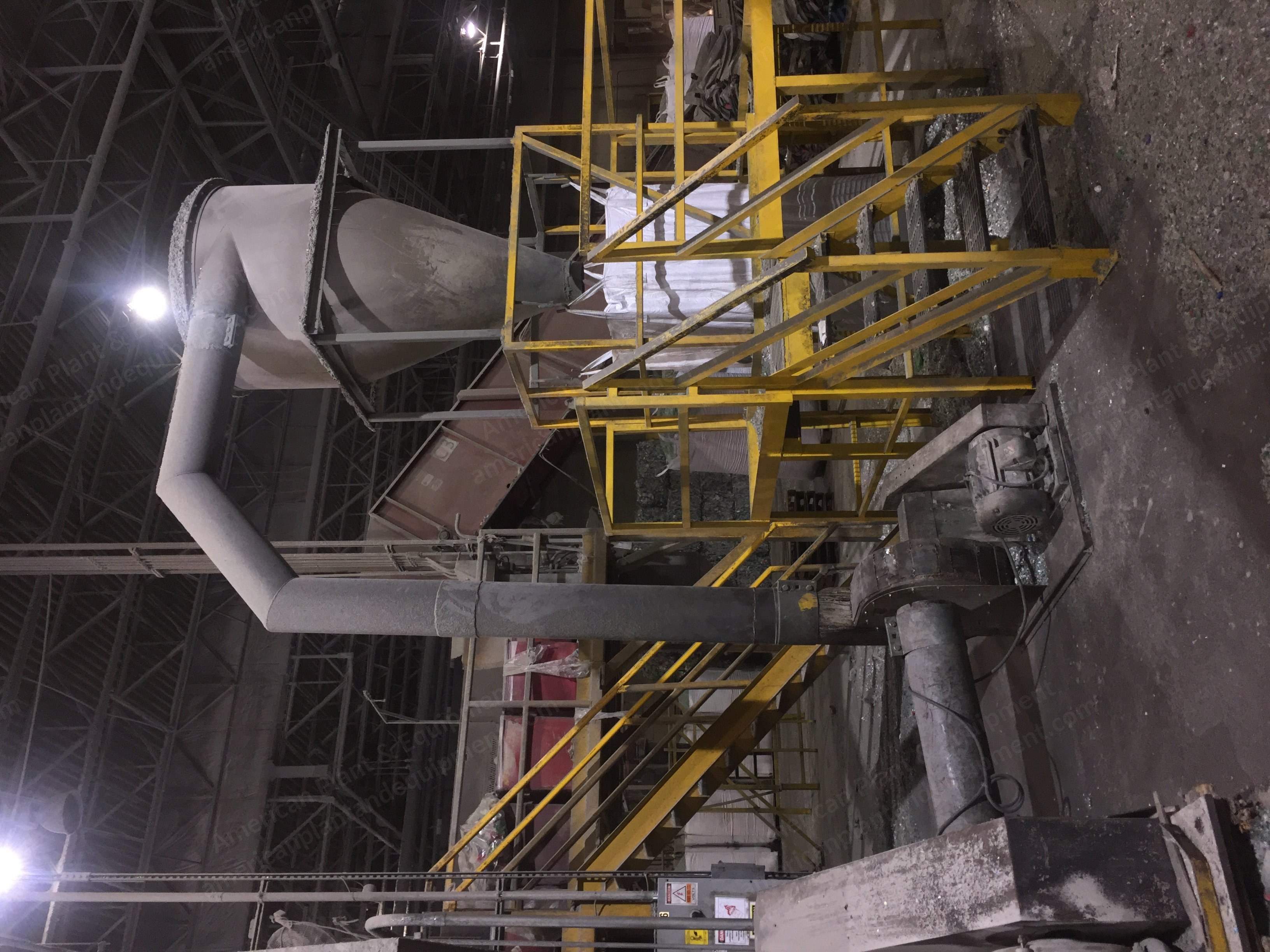 Cumberland, Model X1400, 2001, 125 HP Motor, 24" x 56" Opening, with Infeed Conveyor