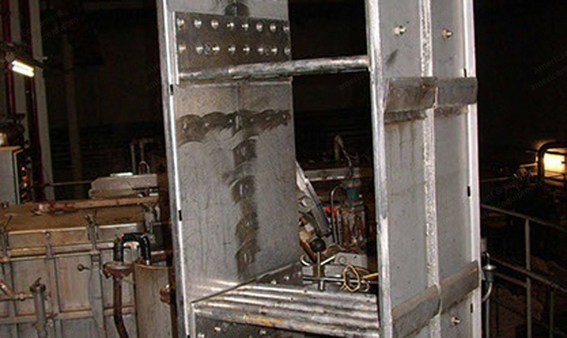 Hirche Hank-Cabinet Dyeing Machine, 1965, 8 to 15 kg Capacity, 1 Carrier